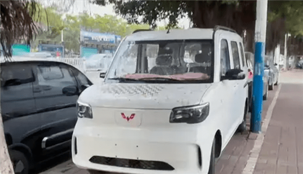 五菱之光EV：多功能微型电动车，开启移动生活新篇章